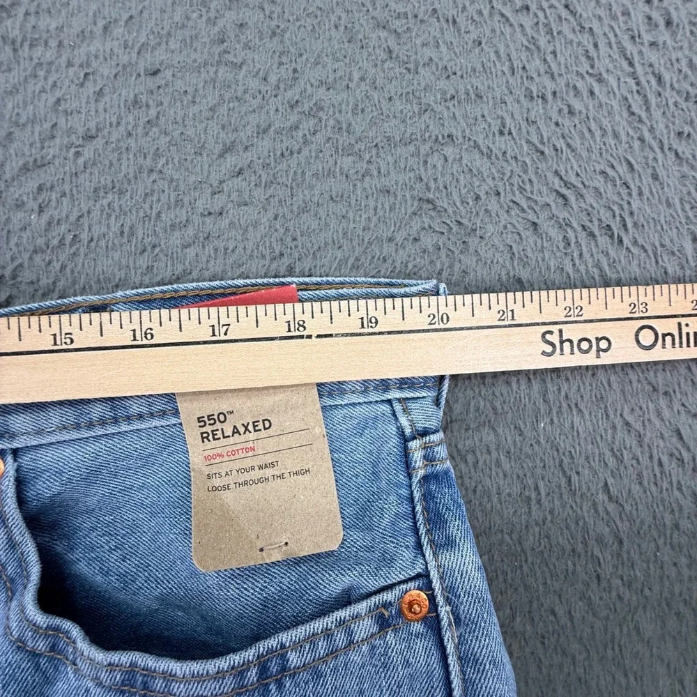 Levi's 550‎ Relaxed Fit Mens 38x34 Light Wash Blue Denim Jeans 100% Cotton